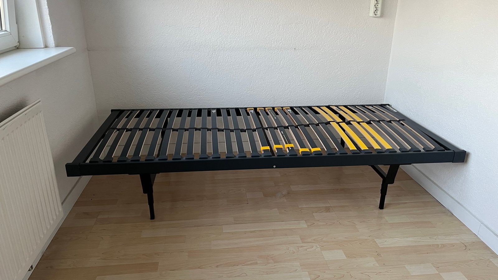 Bedbodem op pootjes 196x89x38cm - Bossflex 400, Ophalen, Gebruikt, Eenpersoons, 190 cm of minder