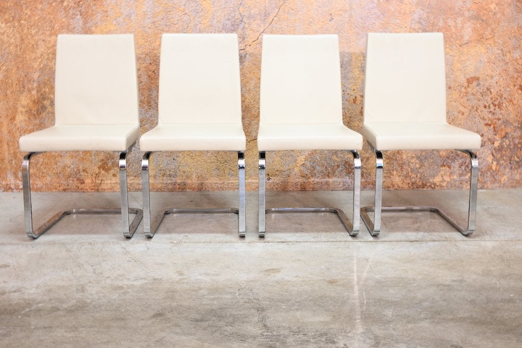 ZGANieuw 4 cremekleurige leren Rolf Benz 620 design stoelen, Huis en Inrichting, Zwart, Zo goed als nieuw, Rolf Benz, Vijf, Zes of meer stoelen