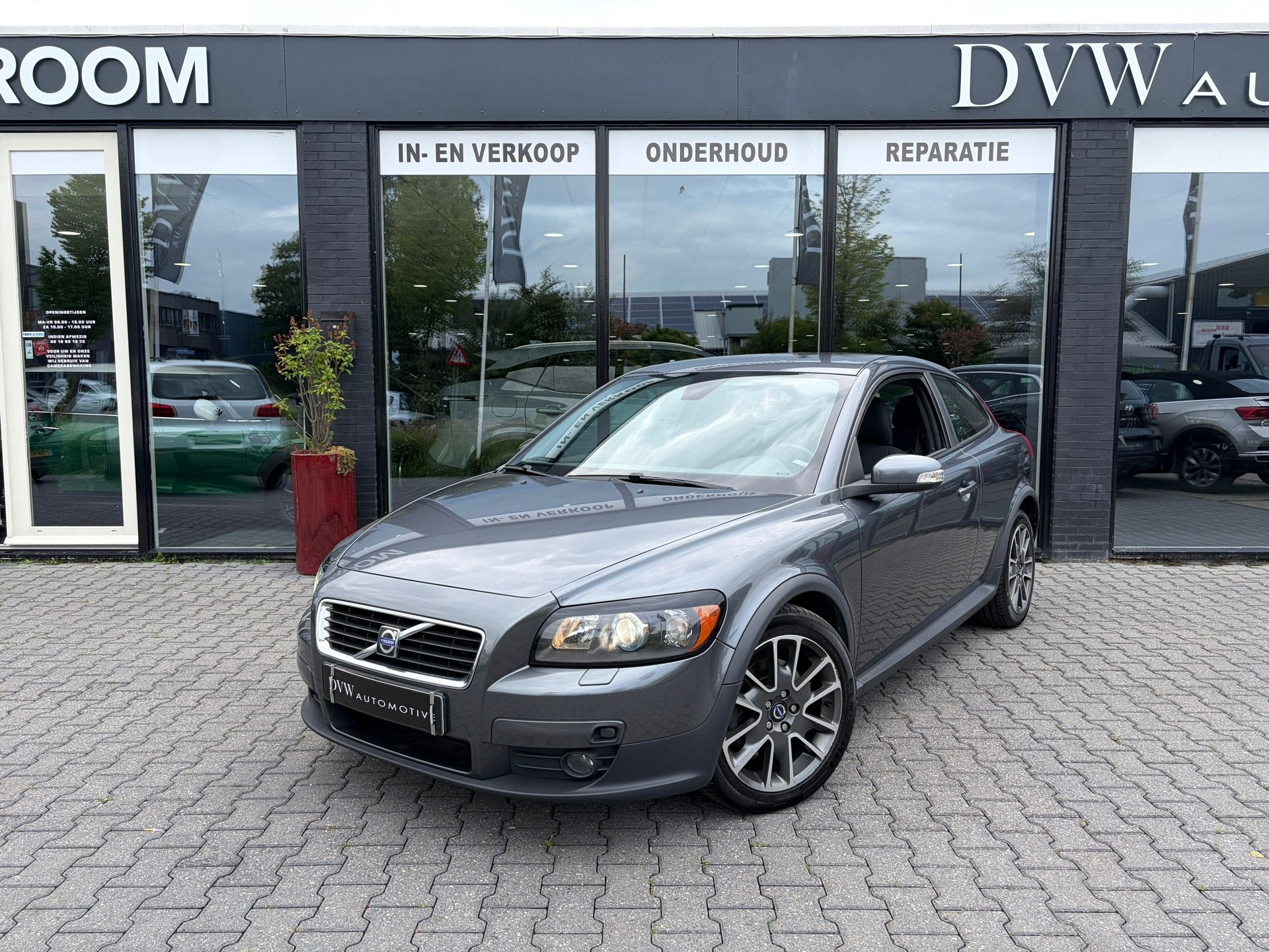 Volvo C30 2.4i Momentum, Cruise control, Auto's, Stof, Gebruikt, 700 kg, 4 stoelen