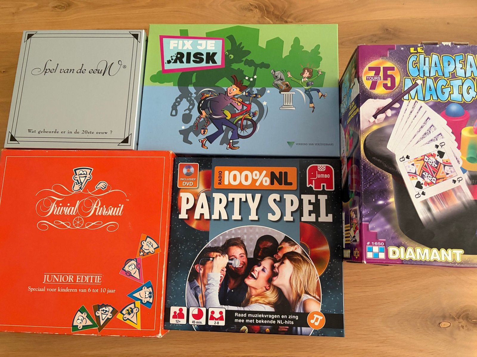 Bordspellen Collectie: Trivial Pursuit, Risk, Party Spel, Drie of vier spelers, Ophalen, Gebruikt