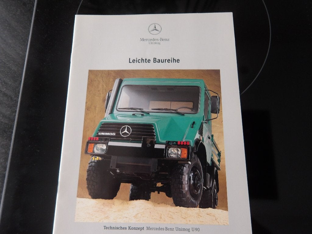 Mercedes-Benz Unimog U90 Leichte Baureihe brochure, Ophalen of Verzenden