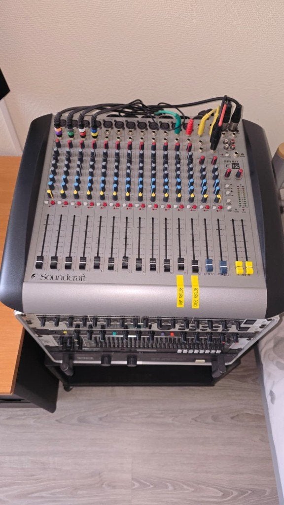 Complete PA Rackset Soundcraft Spirit E12, Ophalen of Verzenden, Gebruikt, 10 tot 20 kanalen, Microfooningang