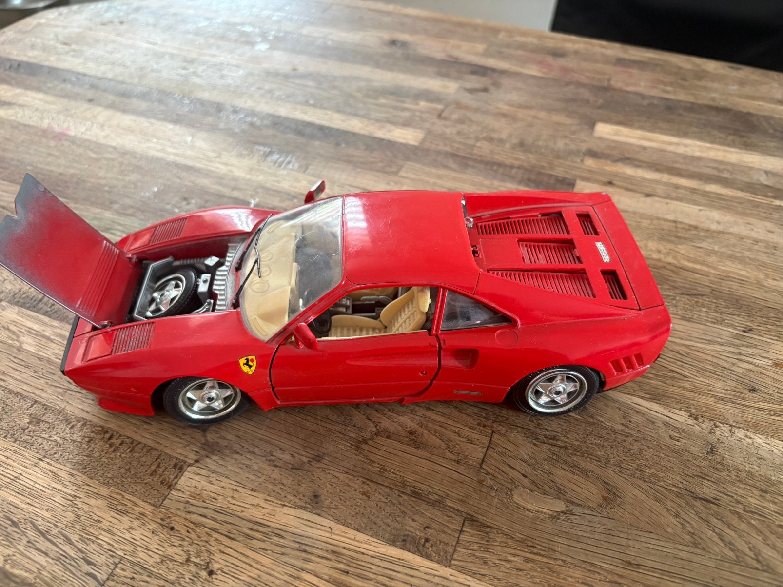 Bburago Ferrari GTO 1984, Ophalen, Zo goed als nieuw, Bburago