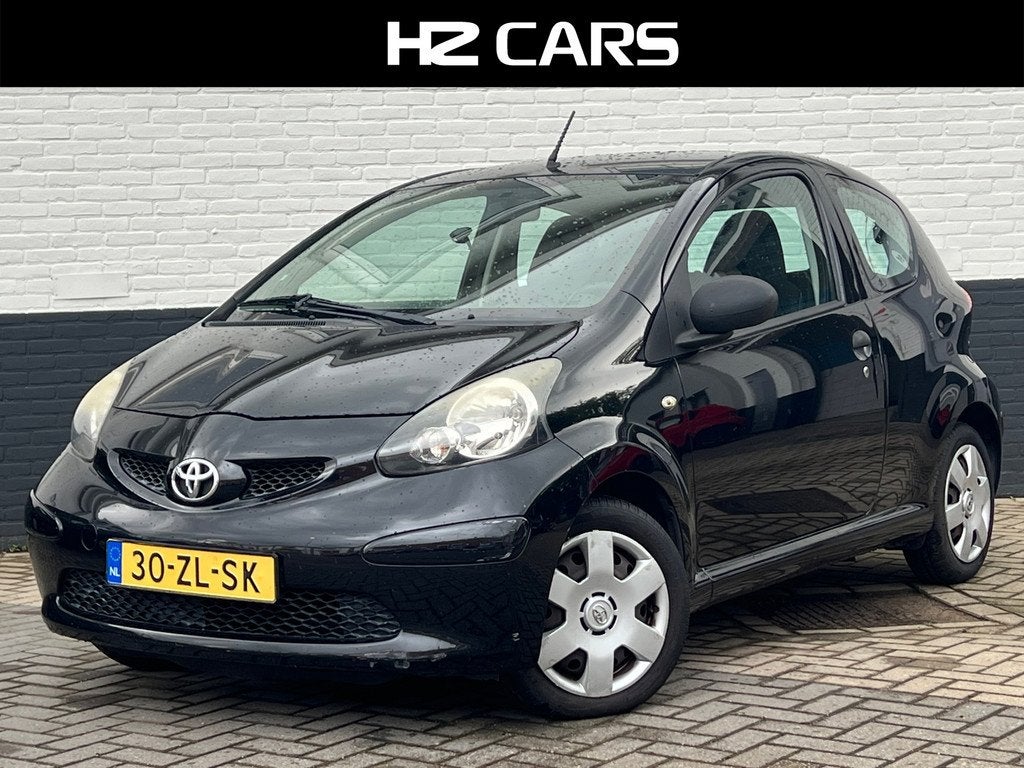 Toyota Aygo 1.0-12V 3drs|Rijdt & schakelt goed|APK dec 2026!, Auto's, Voorwielaandrijving, Stof, Zwart, 4 stoelen