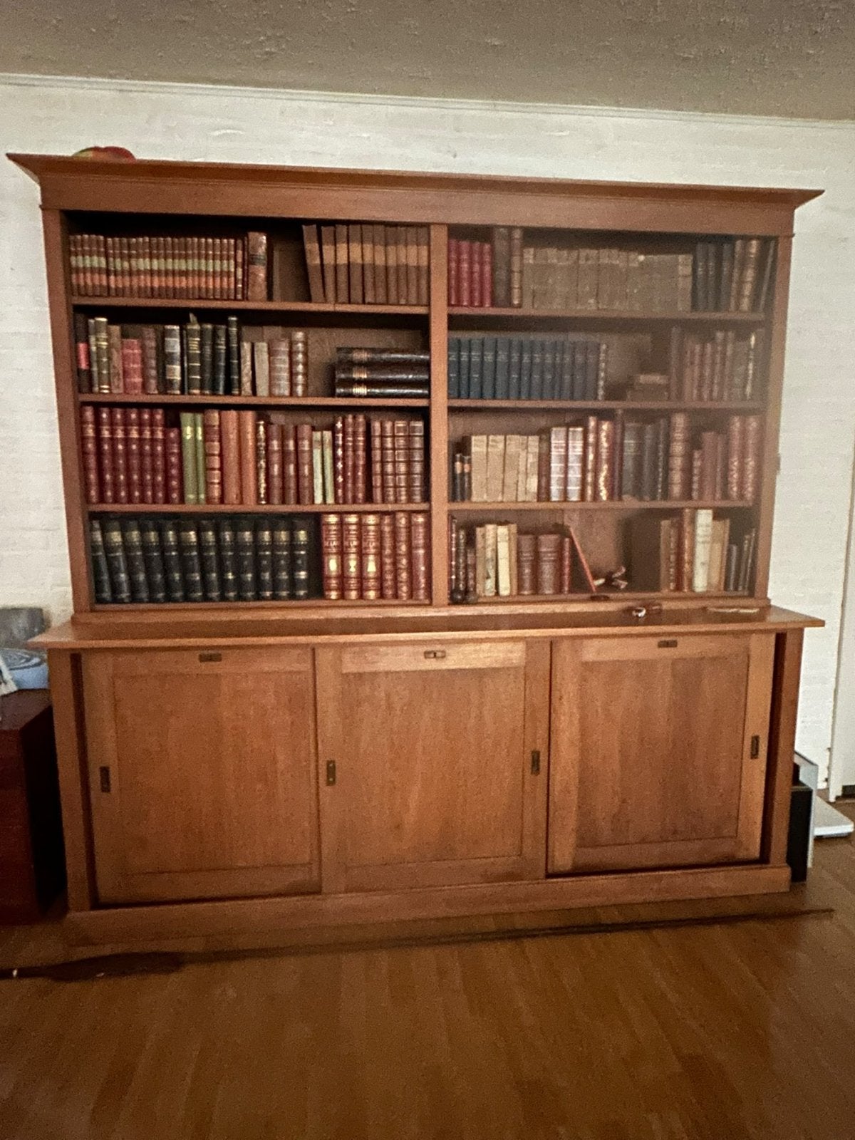 Antieke Eikenhouten Boekenkast met Schuifdeuren, Ophalen, Gebruikt, 200 cm of meer, Eikenhout