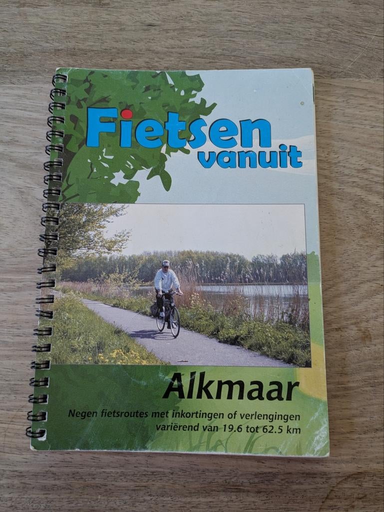 Fietsen vanuit Alkmaar - 9 fietsroutes, Stichting ReCreatief Fietsen, Fiets- of Wandelgids, Ophalen of Verzenden, Benelux