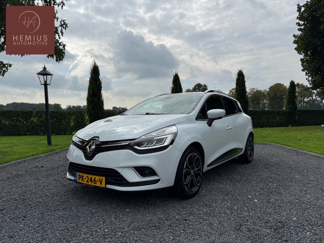 Renault Clio Estate 1.2 TCe BOSE - Trekhaak - Led - Leer, Gebruikt, 4 cilinders, Leder, Handgeschakeld