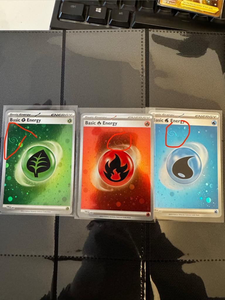Pokemon Fire, Water, Grass holo met Swirls, Ophalen of Verzenden, Zo goed als nieuw