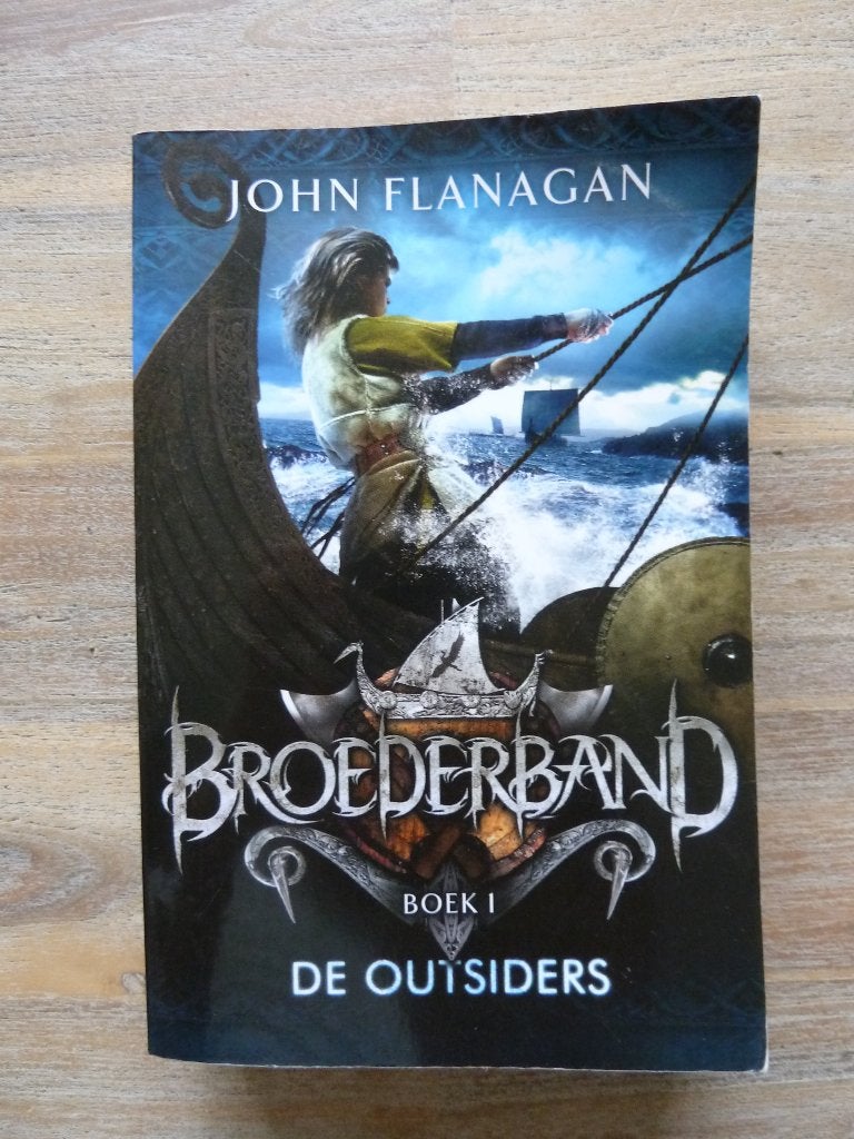 boek - broederband deel 1, Boeken, Ophalen, Gelezen