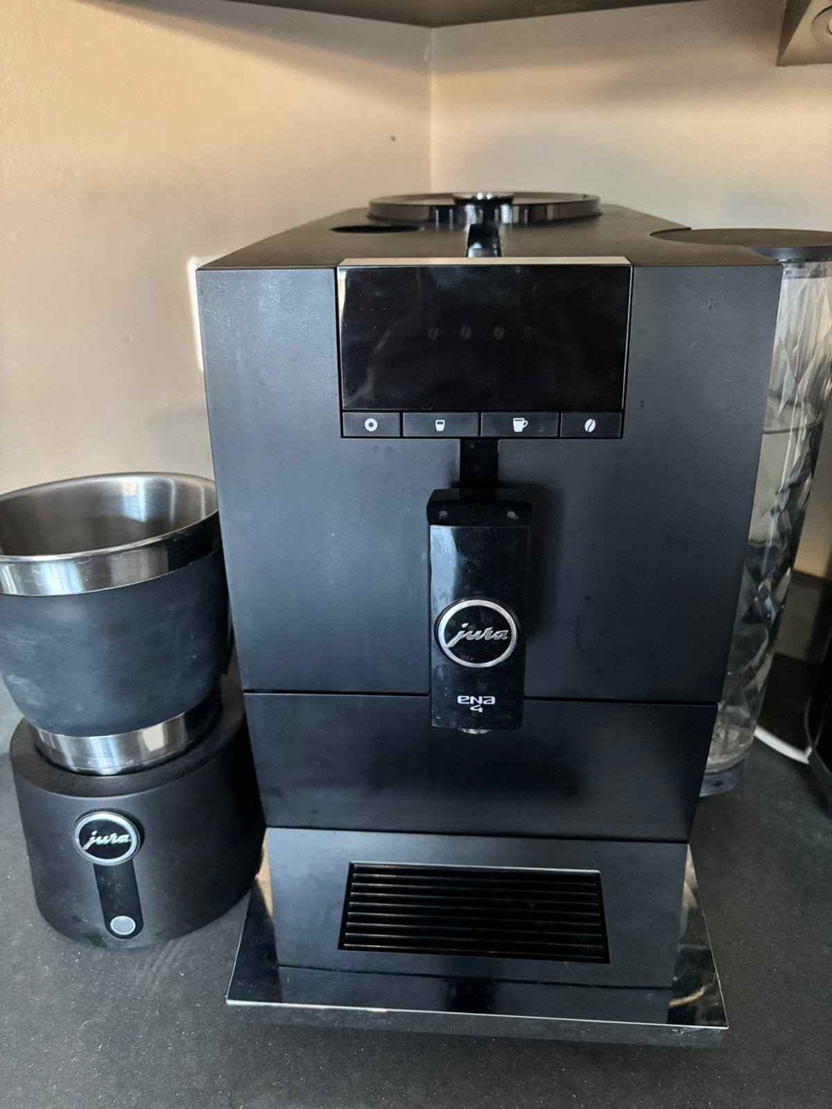 Jura ENA 4 met Jura opschuimer te koop., Witgoed en Apparatuur, Koffiezetapparaten, Ophalen, Zo goed als nieuw, Koffiemachine