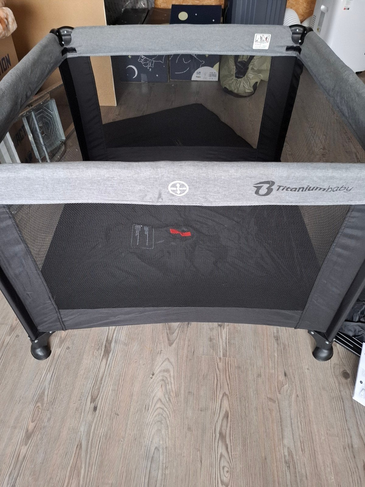 Titaniumbaby Reisbed/babybox- Zo goed als nieuw, Ophalen, Zo goed als nieuw, Minder dan 140 cm, 100 cm of meer