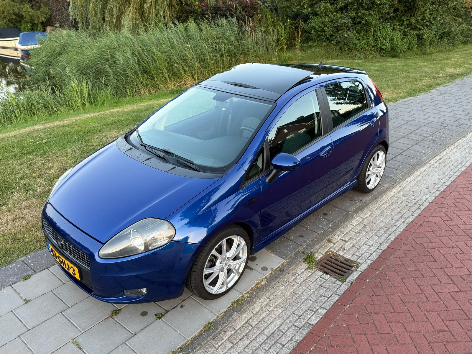 Fiat Punto 1.4 16V Turbo 165pk 5DR Panoramadak airco nwe apk, Auto's, Fiat, Voorwielaandrijving, 1145 kg, Zwart, 4 cilinders