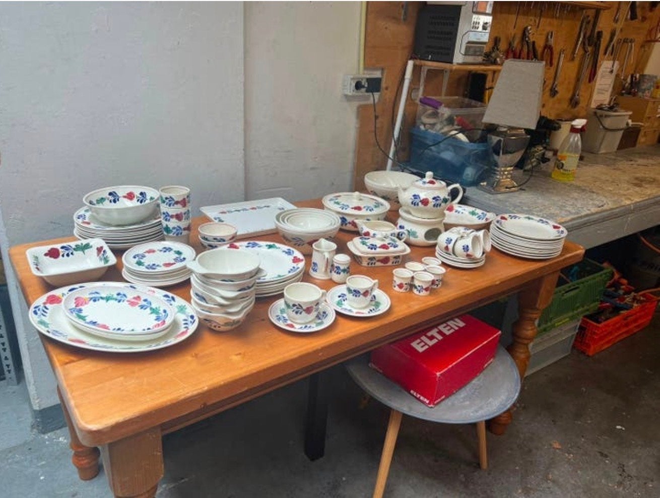 Uitgebreid Boerenbont servies - Compleet en Vintage, Huis en Inrichting, Gebruikt, Overige merken, Landelijk/Boerenbont, Ophalen of Verzenden