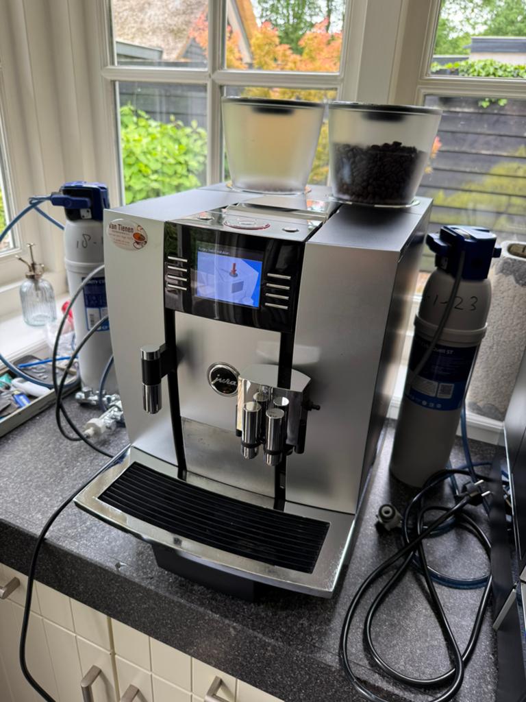 Jura Giga 7Xc Professional koffiemachine, Witgoed en Apparatuur, Koffiezetapparaten, Gebruikt, 10 kopjes of meer, Koffiemachine