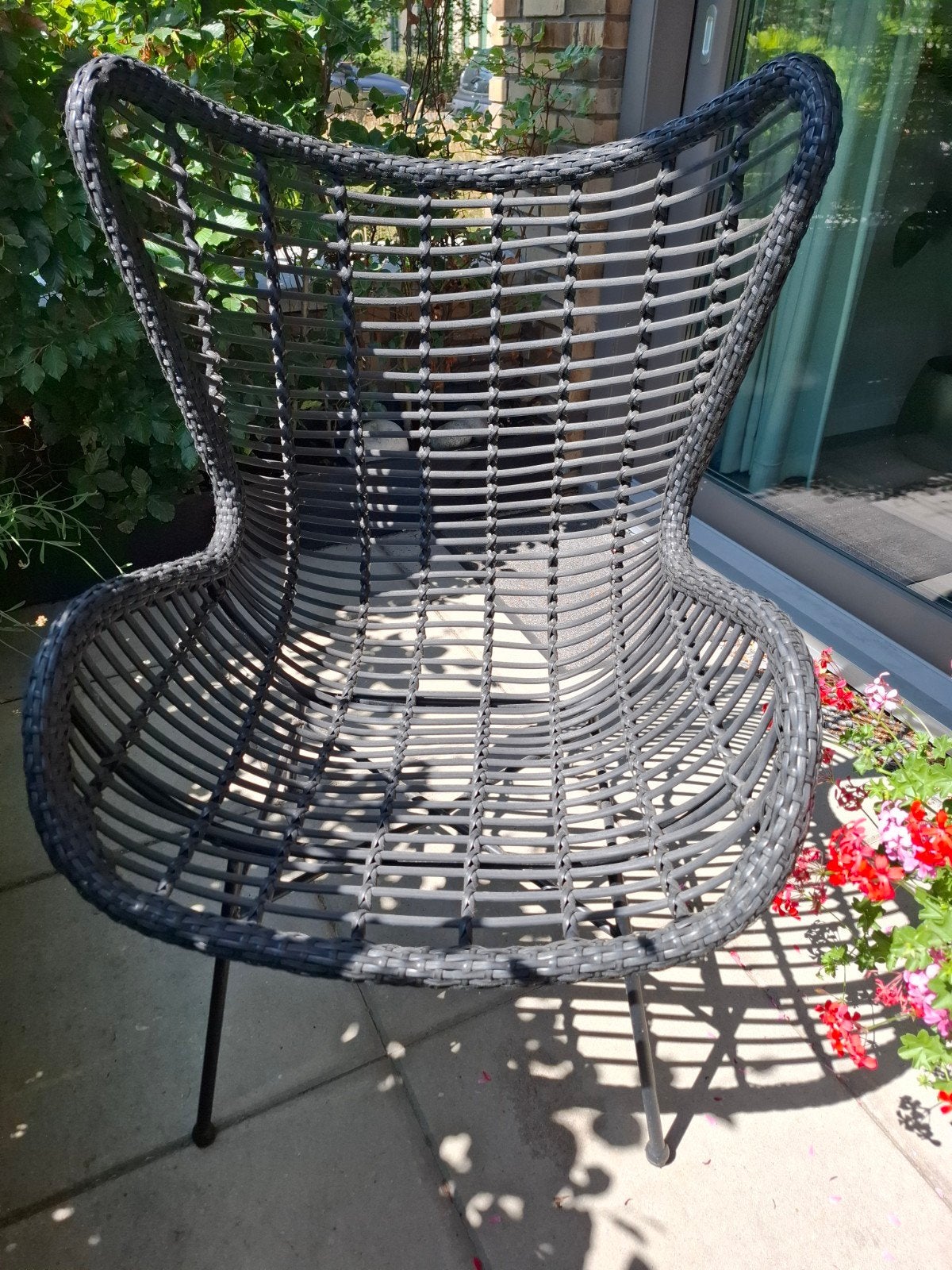 2 kunststof tuinstoelen, Ophalen, Gebruikt, Kunststof