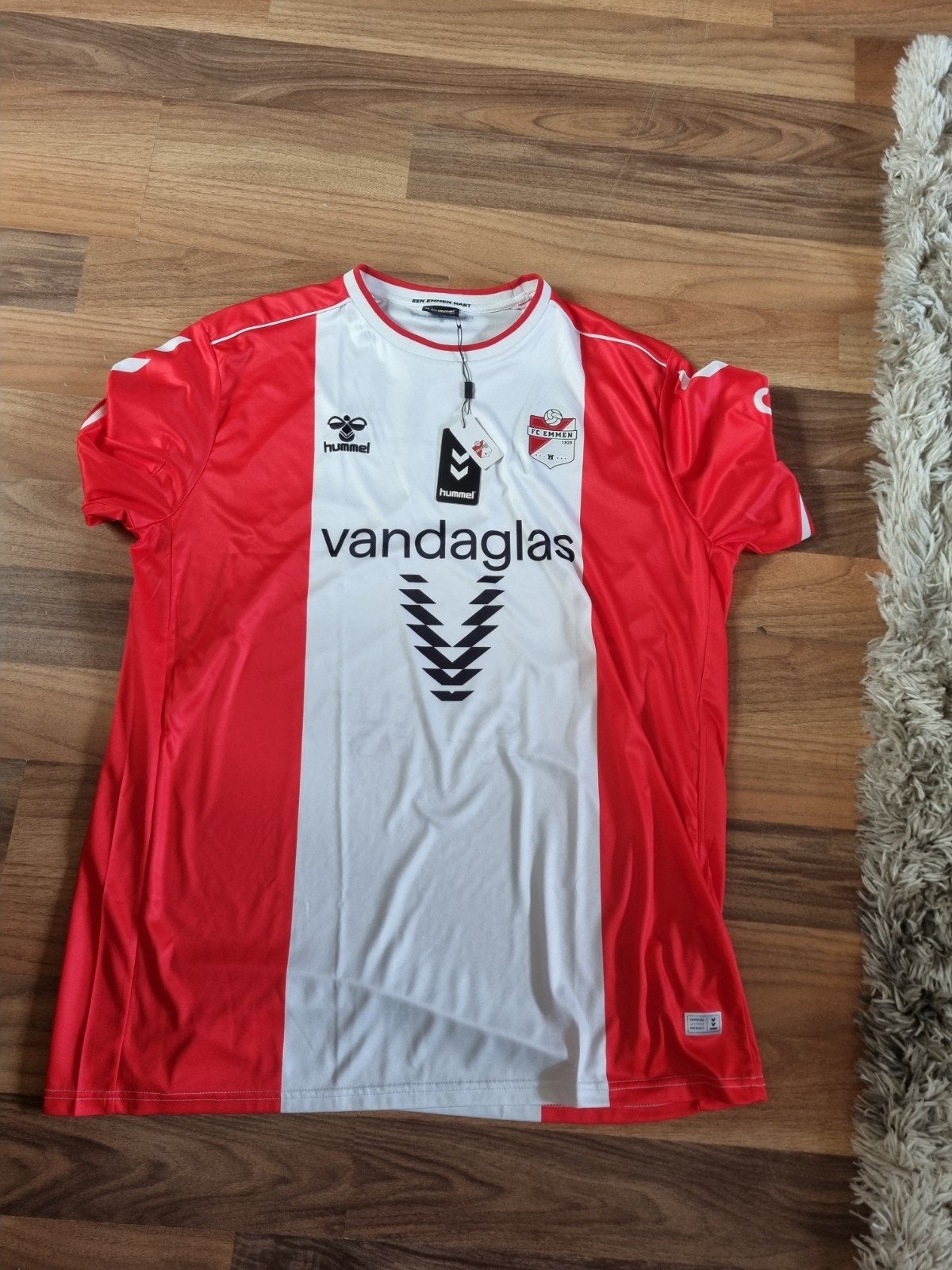 fc emmen shirt 3XL
3XL nieuw
kijk ook bij mijn andere advert, Ophalen of Verzenden, Nieuw, Overige maten