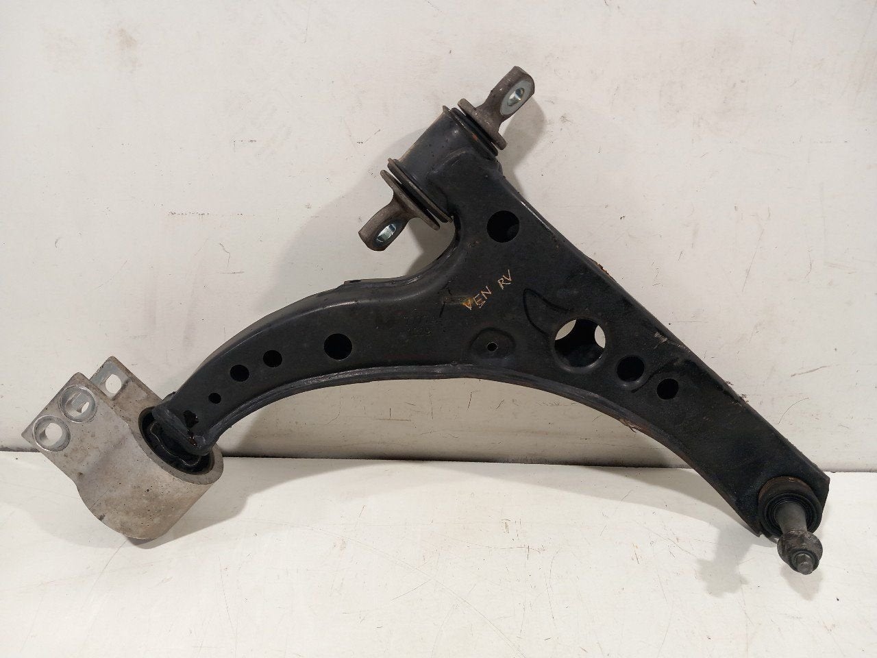 Draagarm rechts voor Opel Astra, Onderdelen@venauto.nl, Van der Ven Autorecycling B.V., Gebruikt, Ettenseweg 76, 4706 PB Roosendaal, The Netherlands