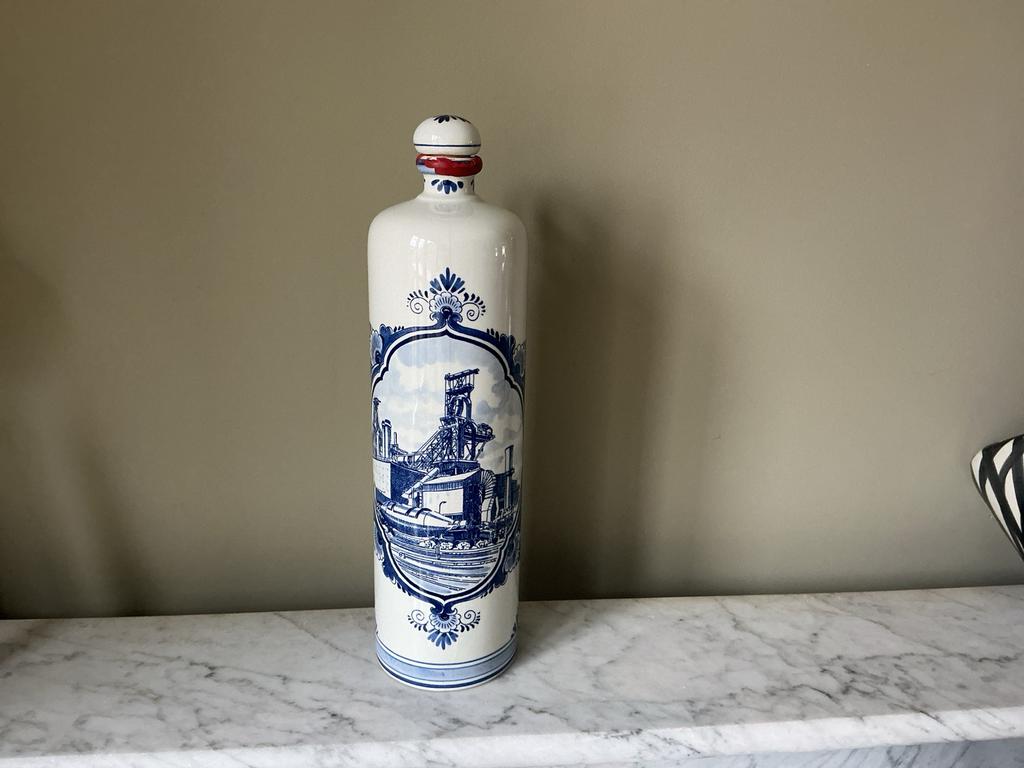 Delfs blauwe jeneverfles Hoogovens Plateelfabriek Schoonhove, Antiek en Kunst, Ophalen of Verzenden