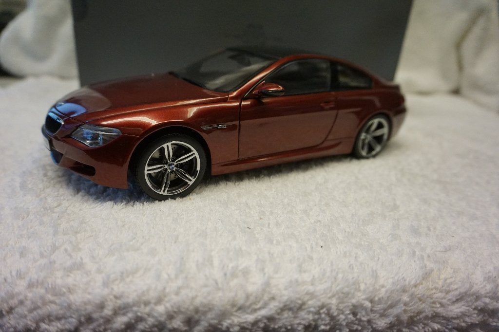 BMW M6 Coupé Rot Indianapolis (E63) 80430398134 Kyosho 1:18, Hobby en Vrije tijd, Ophalen of Verzenden, Zo goed als nieuw, Auto