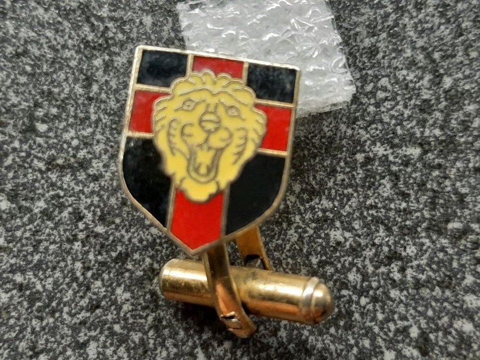 België  - manchet knoop  Brigade Piron/ fabrikant London enz, Ophalen of Verzenden, Embleem of Badge