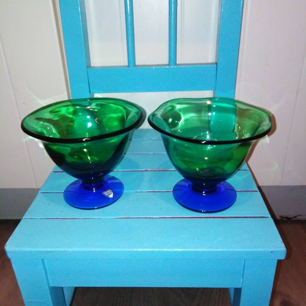 Mooie ijscoupes groen en blauw glas Orrefors Sweden 2 stuks, Ophalen, Glas of Glazen, Overige stijlen, Glas