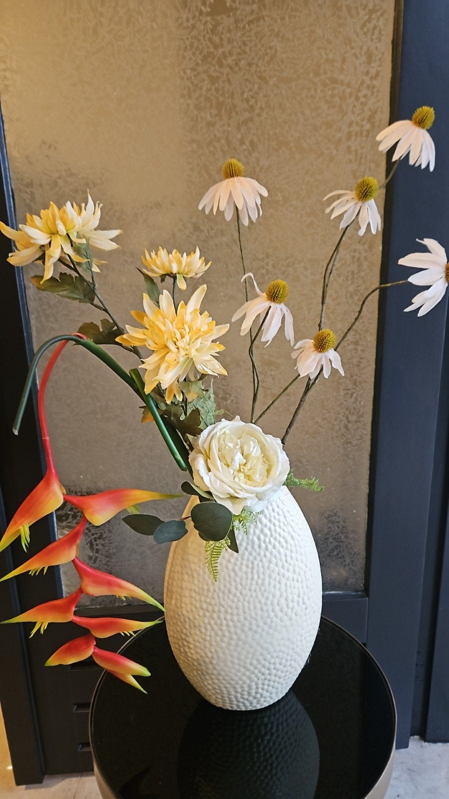 Mooi kunstbloemen met vaas, Ophalen, Zo goed als nieuw