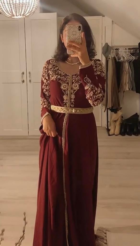 Prachtige Marokkaanse Takshita/Kaftan - Bordeauxrood, Ophalen, Overige typen, Zo goed als nieuw, Maat 34 (XS) of kleiner