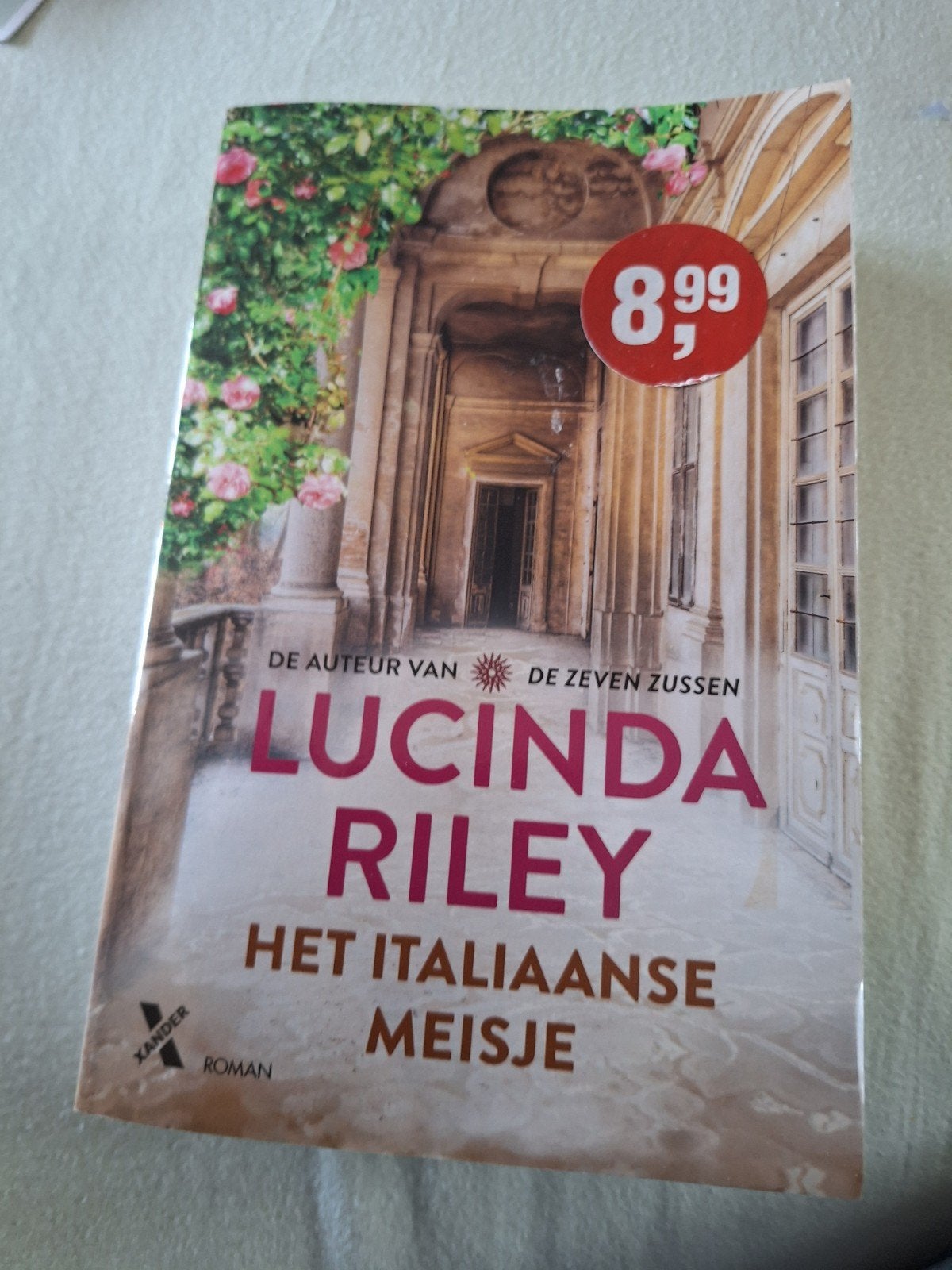 Het Italiaanse  meisje - lucinda riley, Boeken, Ophalen of Verzenden, Zo goed als nieuw, Lucinda riley