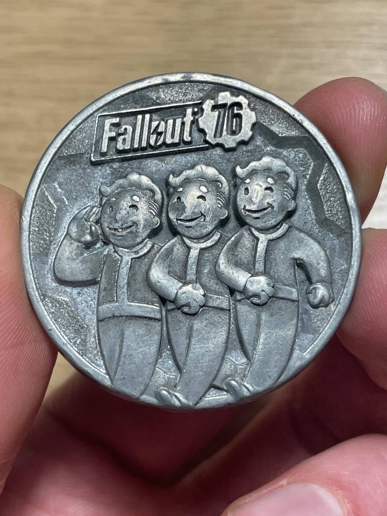 Fallout 76 challenge coin / token - schaars!, Ophalen of Verzenden, Overige materialen