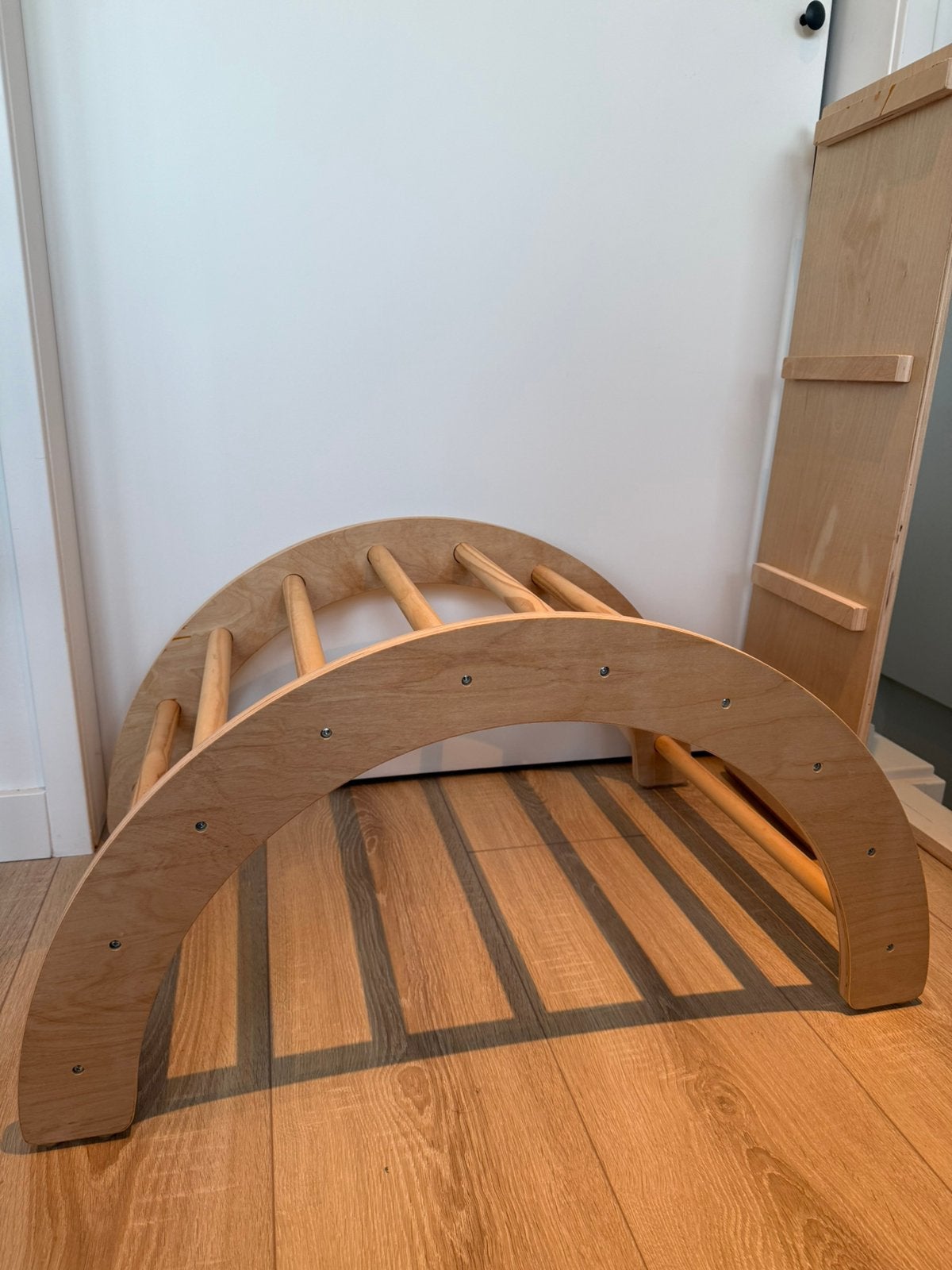 Houten klimrek montessori met glijbaan, Ophalen, Zo goed als nieuw