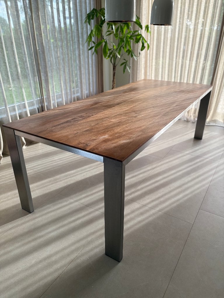 Eettafel - Bertie Plantagie model Edge - 240x100, Huis en Inrichting, Tafels | Eettafels, Ophalen, Gebruikt, 100 tot 150 cm, Notenhout