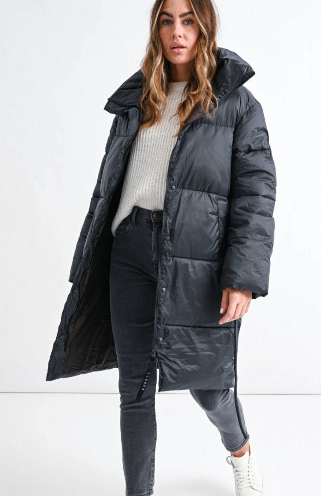 fijne zwarte puffer jacket jas Closed mt M, Maat 38/40 (M), Verzenden, Gedragen, Closed