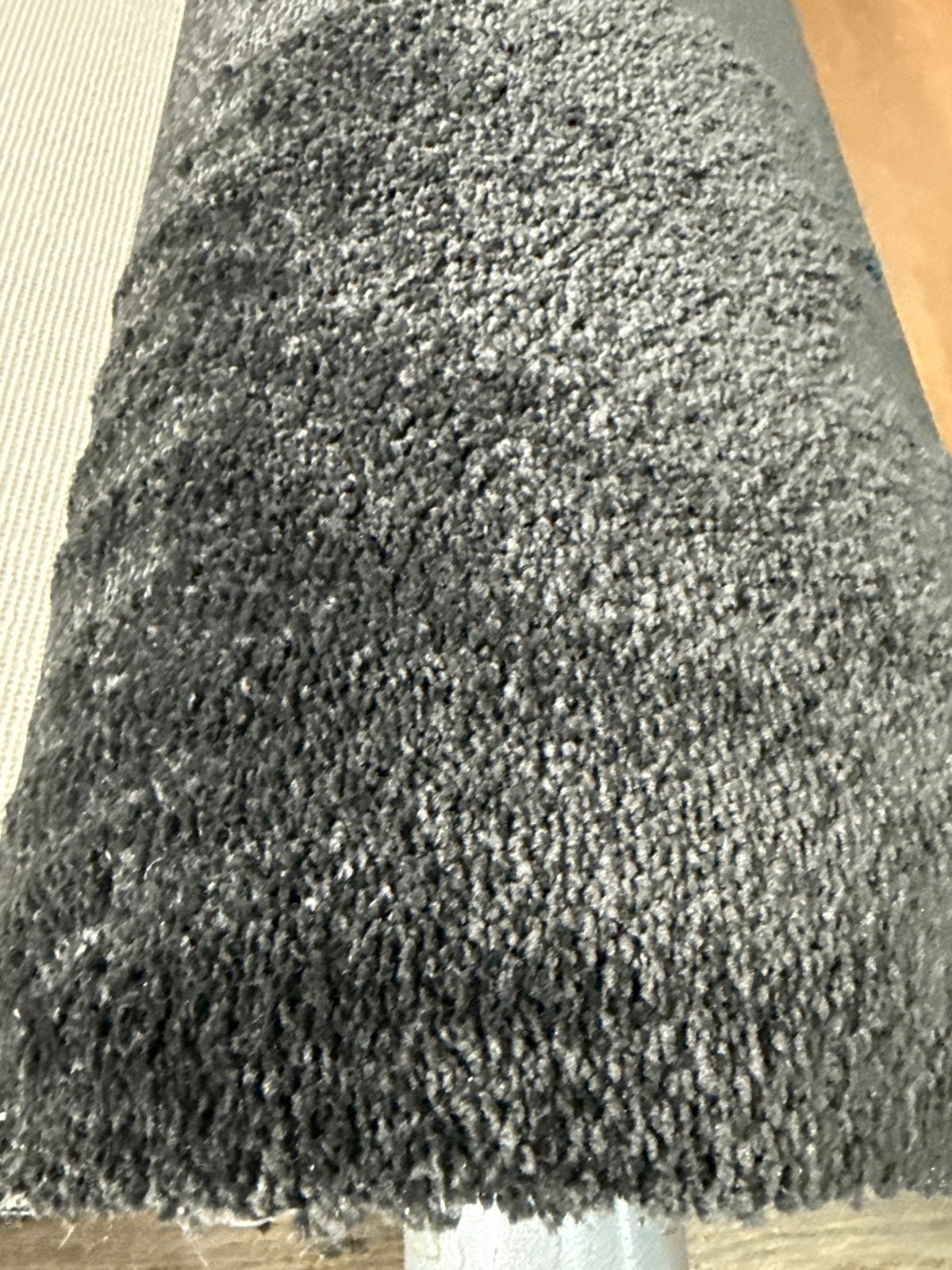 Coupon tapijt 3,30x3m - Grijs hoogpolig, Donkergrijs antraciet, Nieuw, Ophalen of Verzenden, Tapijt