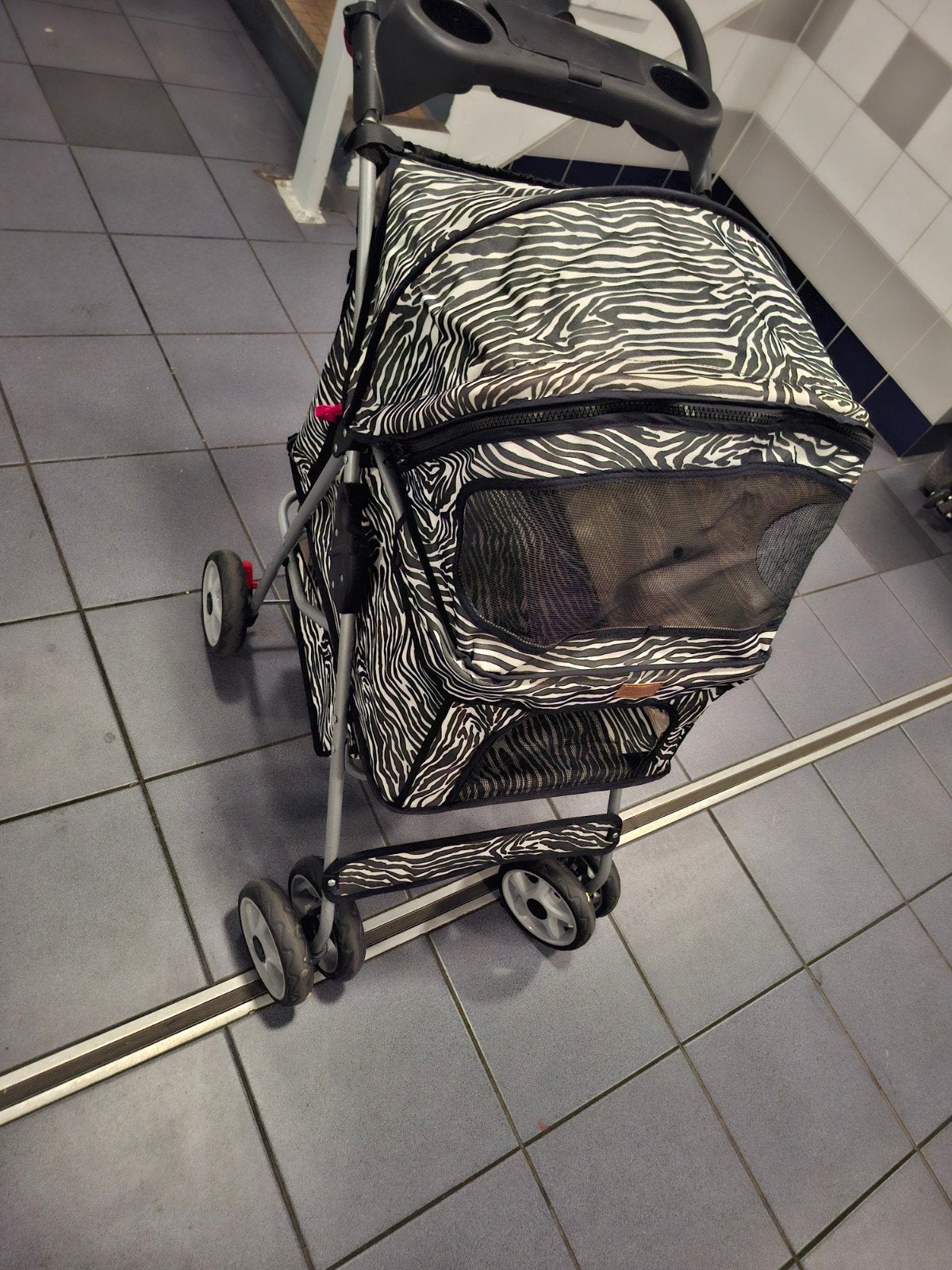 Hondenbuggy z.g.a.n!, Ophalen of Verzenden, Zo goed als nieuw