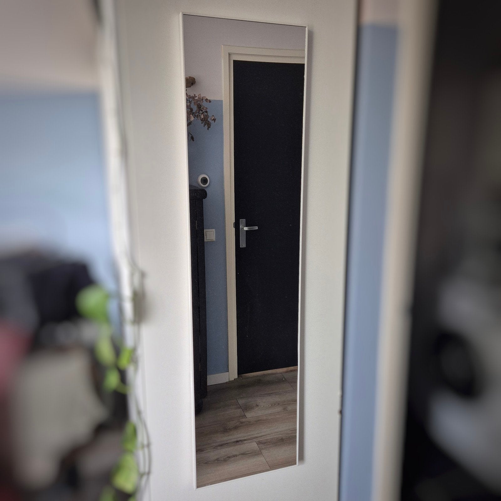 Spiegel in witte lijst, Ophalen, Minder dan 50 cm, 100 tot 150 cm, Zo goed als nieuw