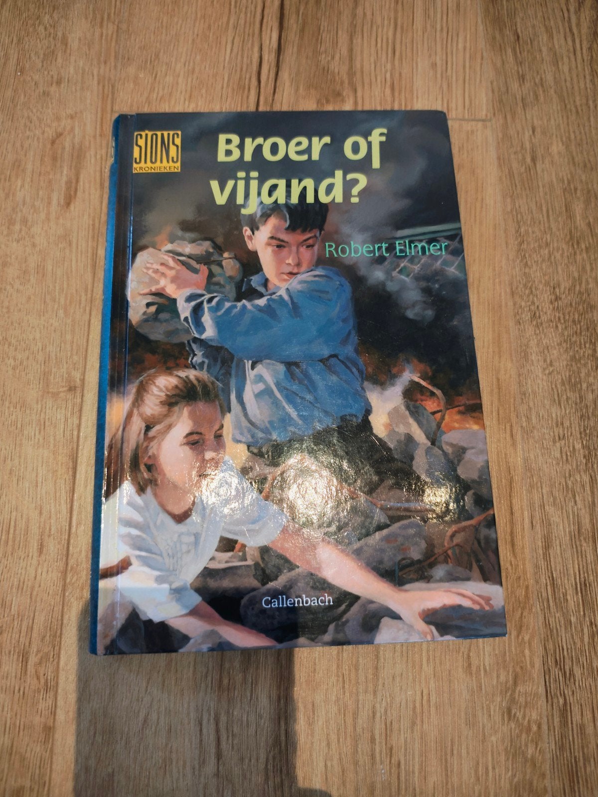 Broer of vijand? - Robert Elmer (Sions Kronieken), Boeken, Ophalen of Verzenden, Zo goed als nieuw, Robert Elmer, Fictie
