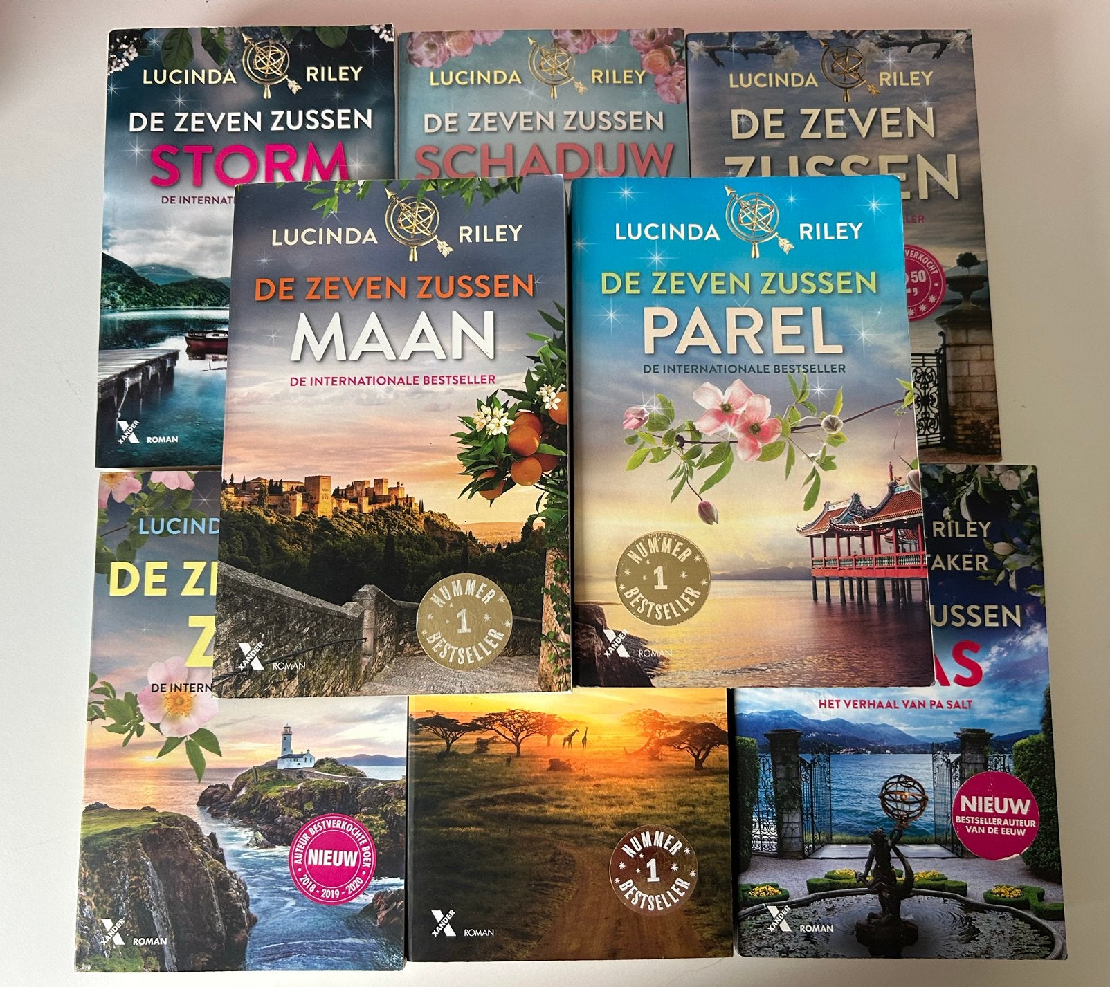 Complete serie Lucinda Riley, Boeken, Ophalen of Verzenden, Zo goed als nieuw