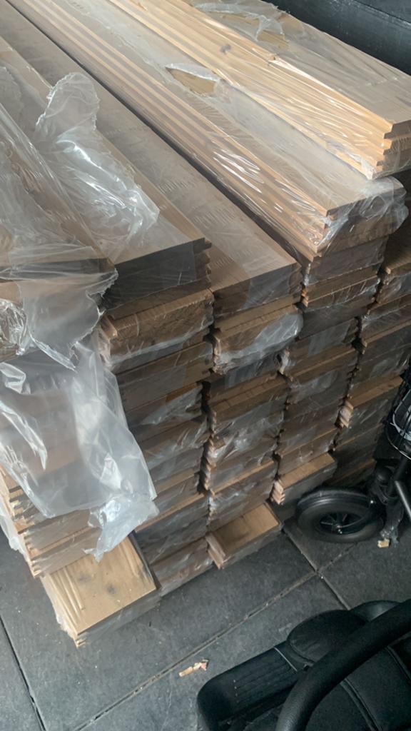 Thermogevoel Channel Siding Geborsteld - 47 pakken, Doe-het-zelf en Verbouw, Hout en Planken, Ophalen, Minder dan 25 mm, Nieuw