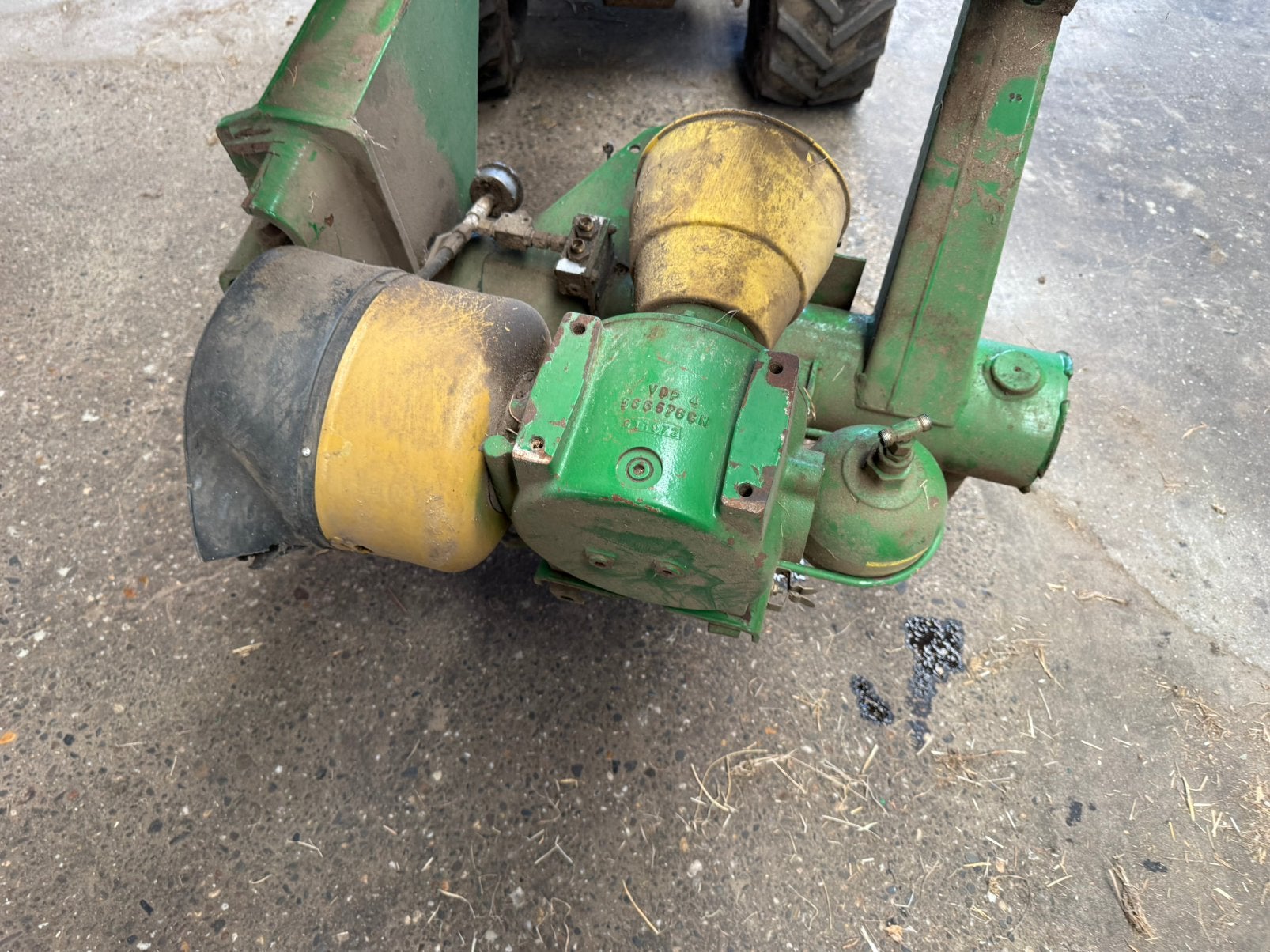 Haakse overbrenging pz 320 John Deere, Ophalen