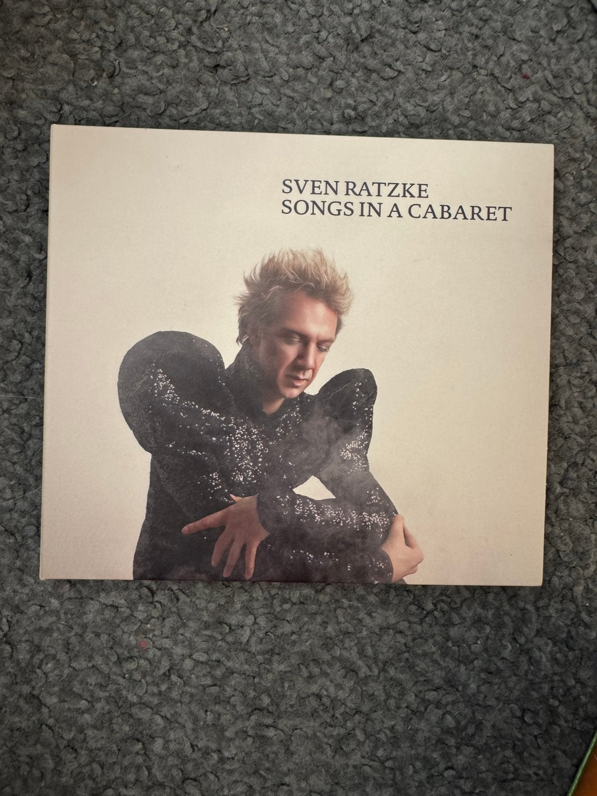 Cd Sven Ratzke - songs in a cabaret - nieuw - gesigneerd, Cd's en Dvd's, Ophalen of Verzenden, Nieuw in verpakking, Jazz