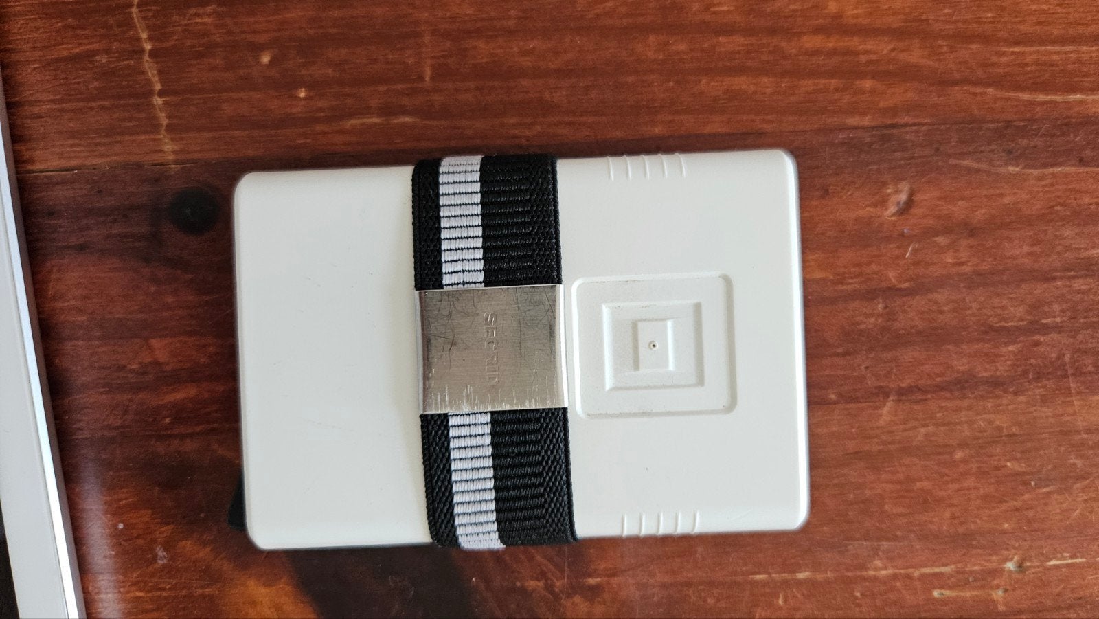 Secrid Card Holder - Wit met Zwart/Wit Elastiek, Ophalen of Verzenden, Gebruikt, Wit, Overige merken