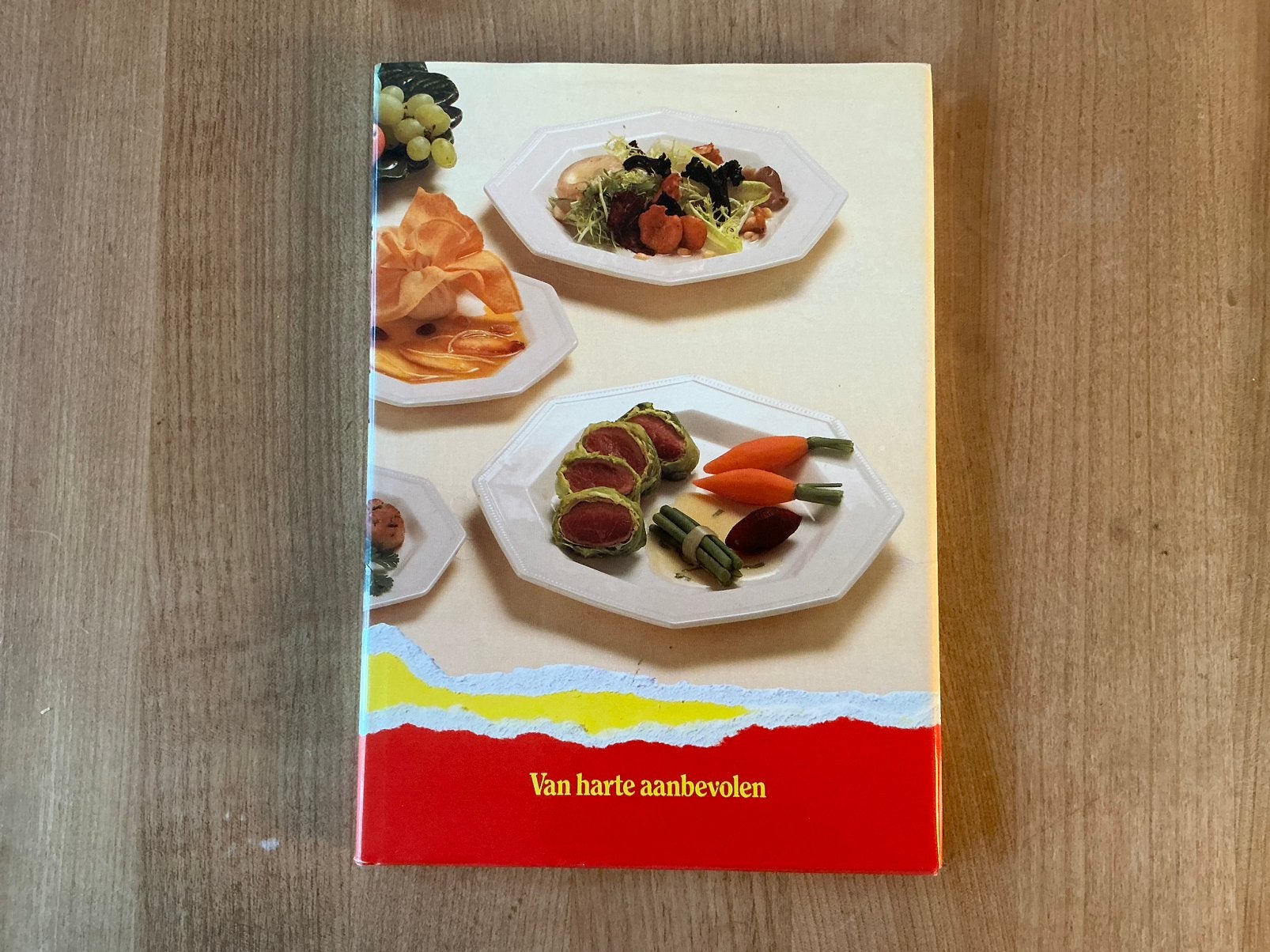 Boek: 75 cholesterolarme recepten van 25 chef koks in NL, Ophalen of Verzenden, Zo goed als nieuw