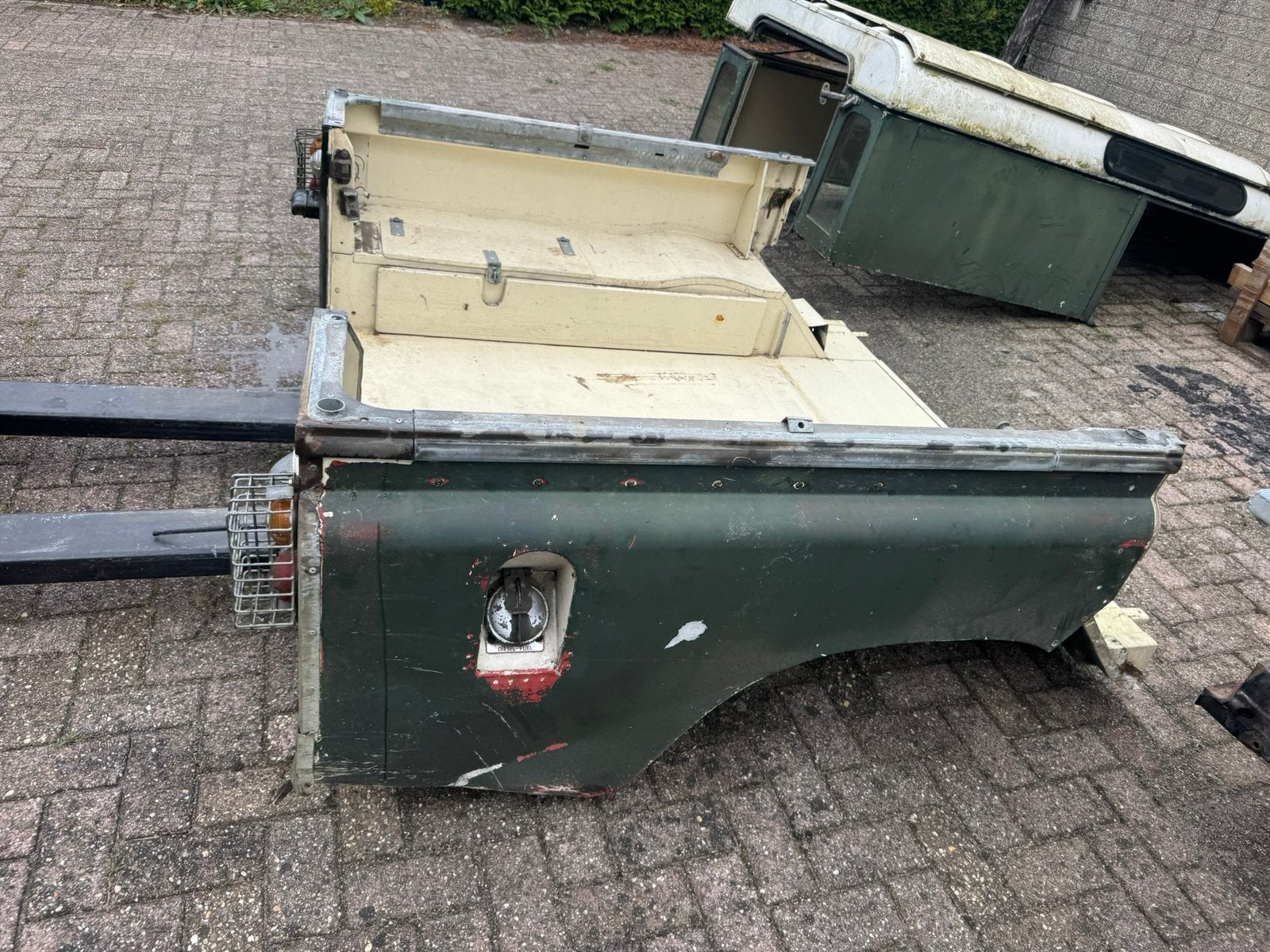 Land Rover series 109 stationwagon achterbak, Engeland, Achterklep, Voor, Info@yellowtradingcompany.com