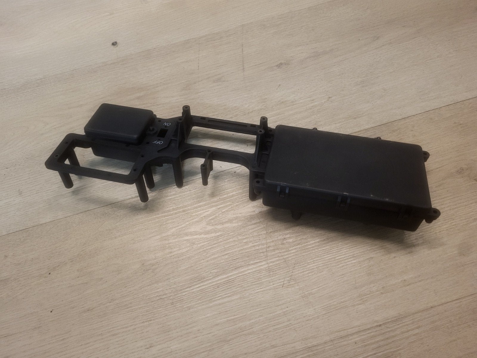 losi 5ive T servobox nieuw, Benzine, Nieuw, Ophalen of Verzenden, Onderdeel