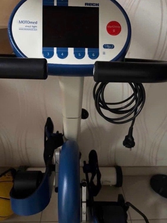 Motomed Viva 2 benen in topconditie, Diversen, Verpleegmiddelen, Ophalen of Verzenden, Zo goed als nieuw