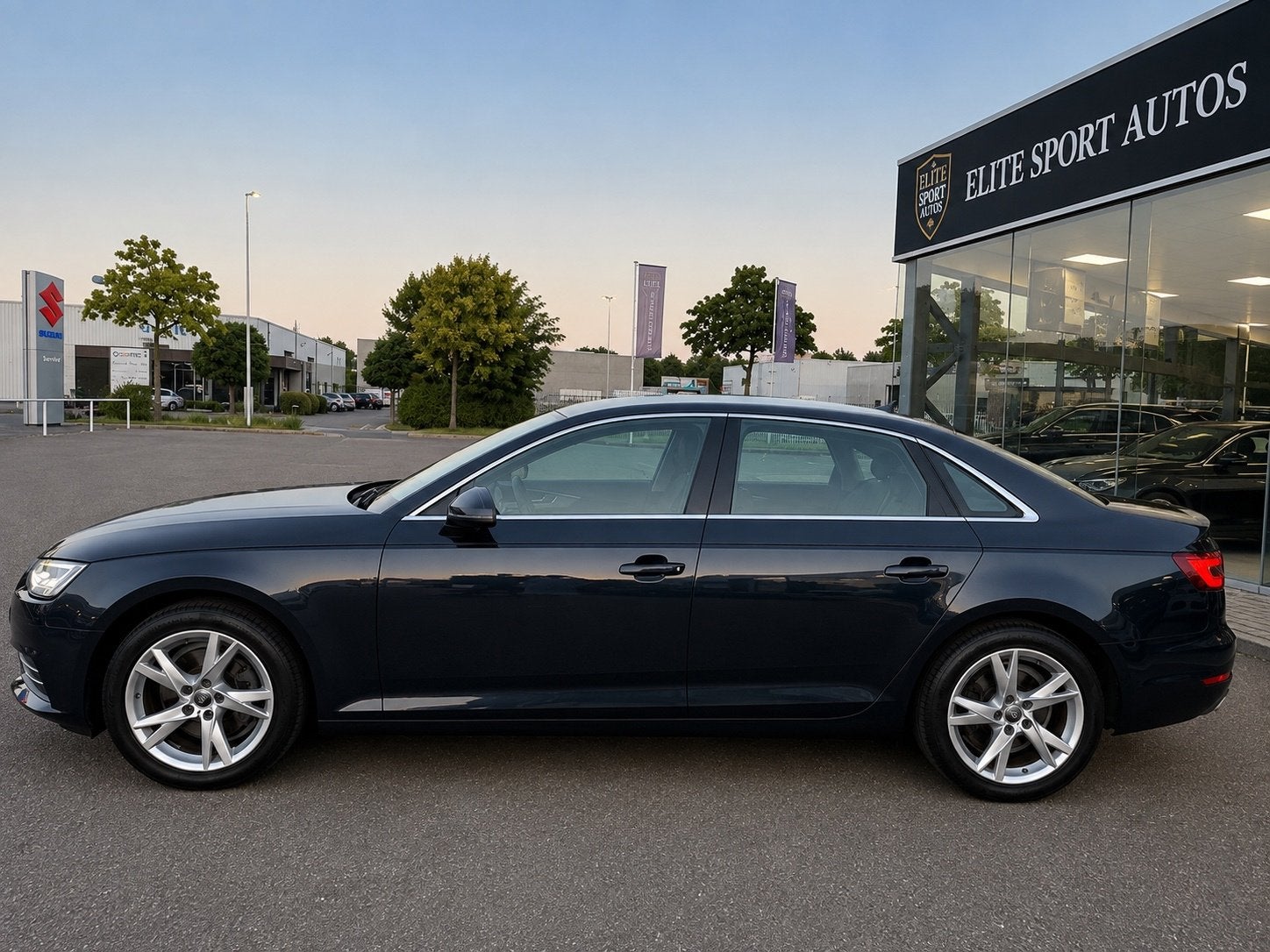 Audi A4 Limousine 1.4 TFSI Sport Lease Edition Aut Carplay N, Auto's, Audi, Stof, Gebruikt, 150 pk, Blauw