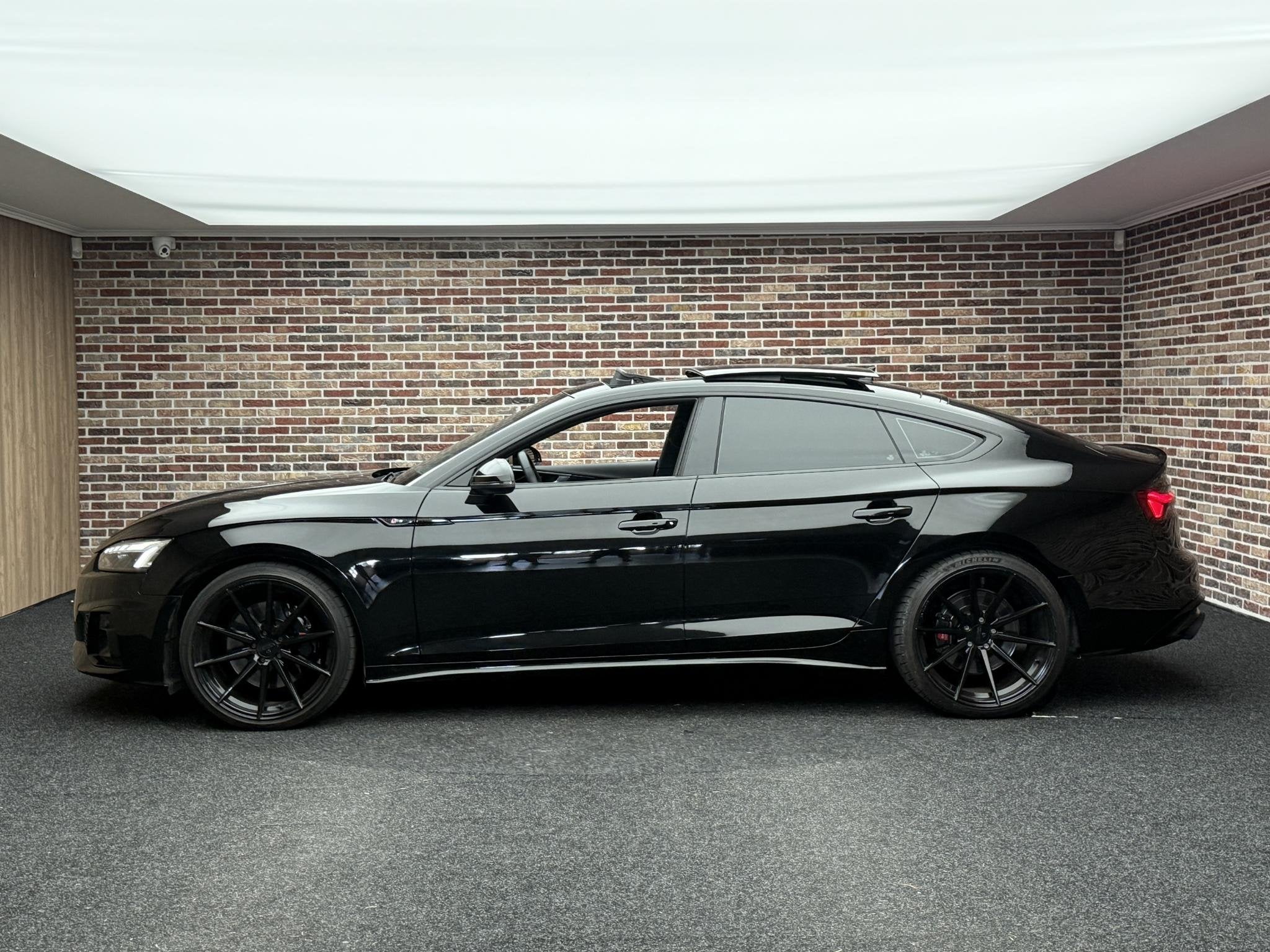 Audi S5 3.0 TFSI S5 Panoramadak RS5 Uitlaat B&O Memory, Automaat, Parkeerassistent, Gebruikt, Euro 6