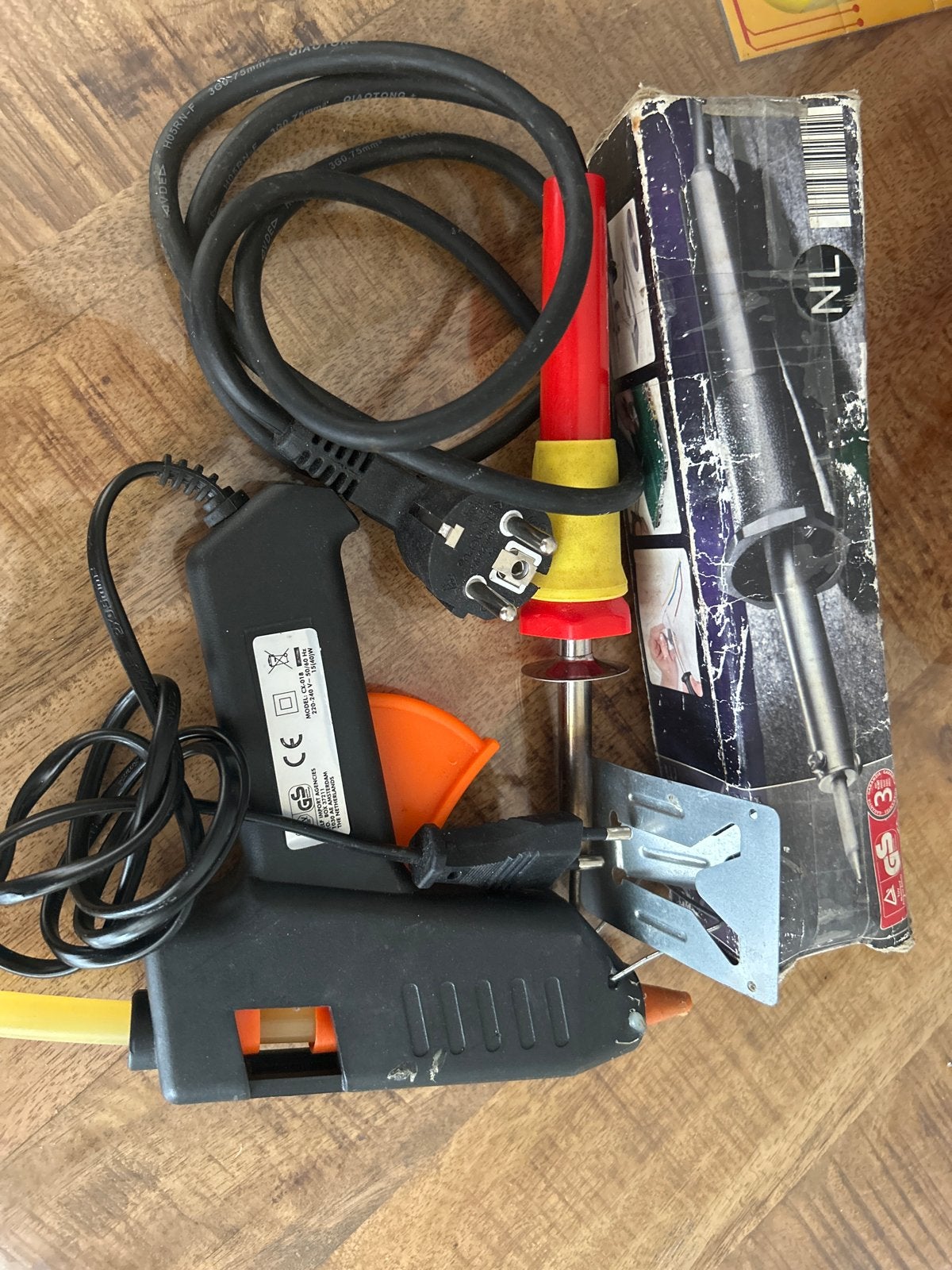 Lijmpistool en Soldeerbout Set, Doe-het-zelf en Verbouw, Ophalen of Verzenden, Gebruikt, Overige typen, Overige merken