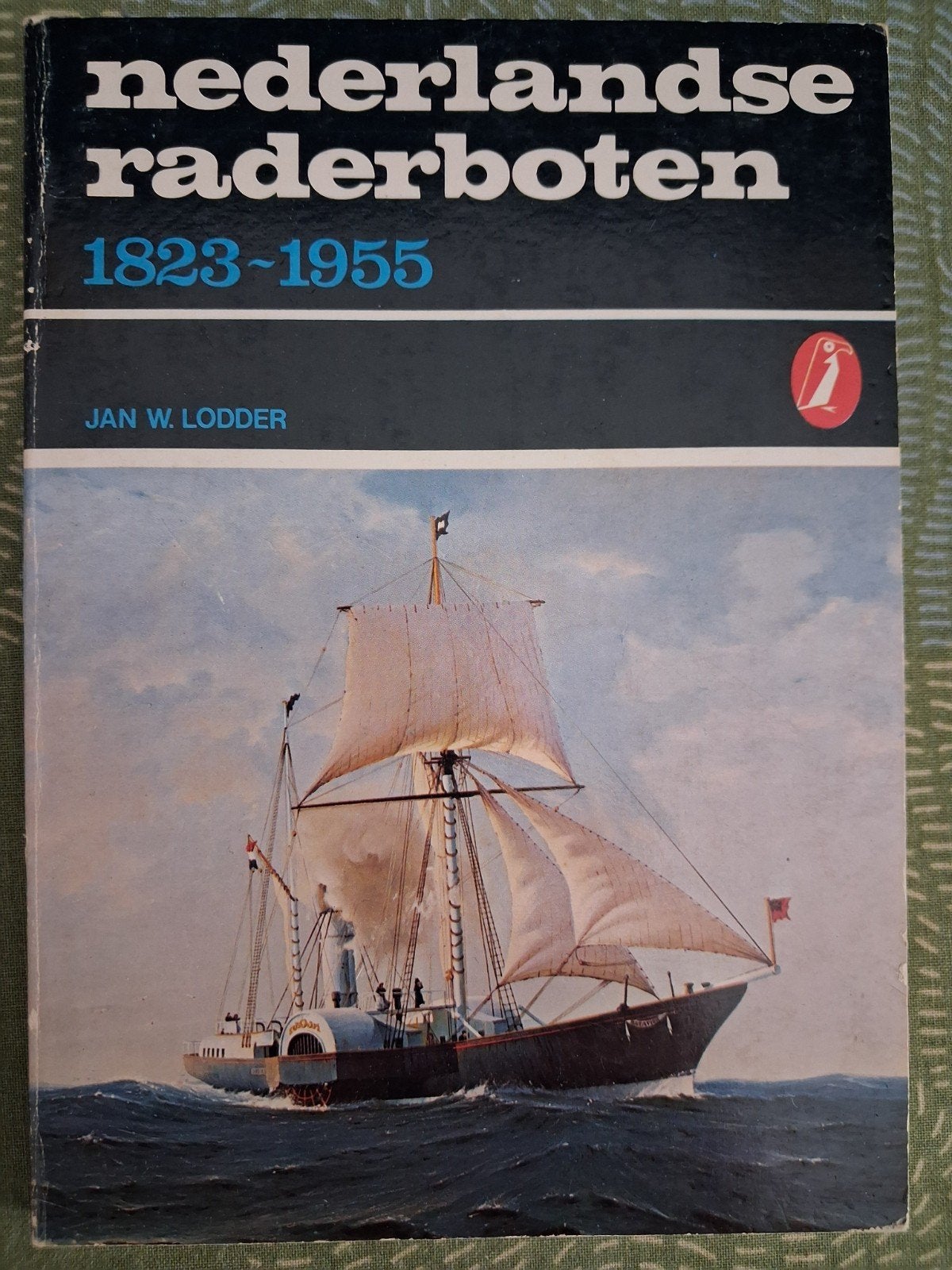 Nederlandse Raderboten 1823-1955 - Jan W. Lodder, Ophalen of Verzenden, Gelezen, Jan W. Lodder, Nederland