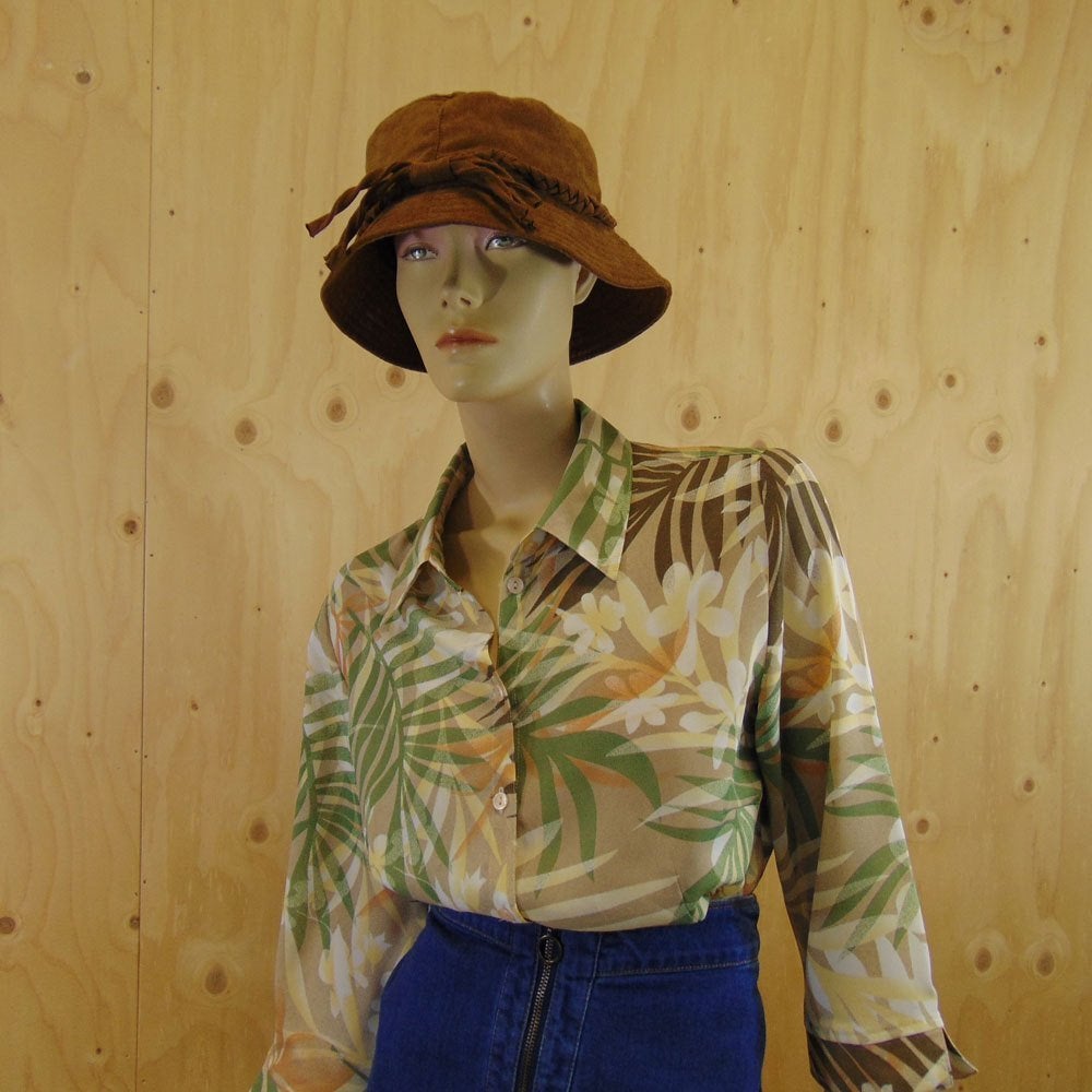 Vintage beige / bruine blouse met print maat 40, Maat 38/40 (M), Bruin, Verzenden, Zo goed als nieuw